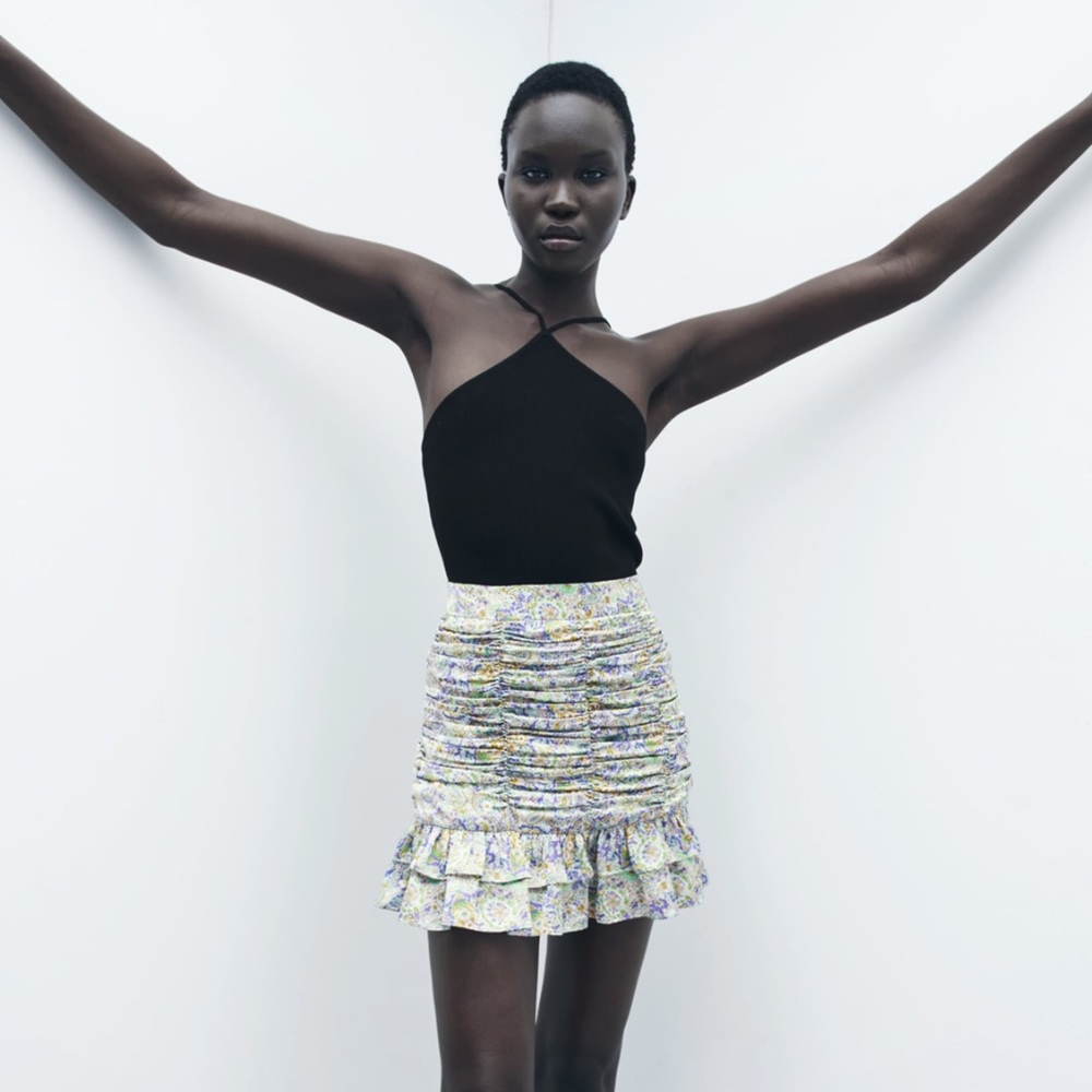 ZARA RUCHED PRINTED SKIRT